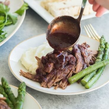 instant pot roast beef with cranberry gravy